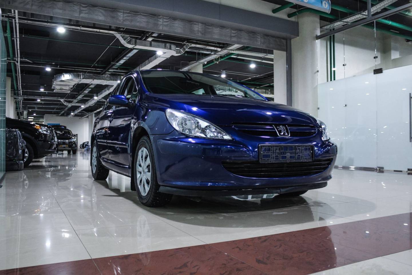 Купить 307 с пробегом